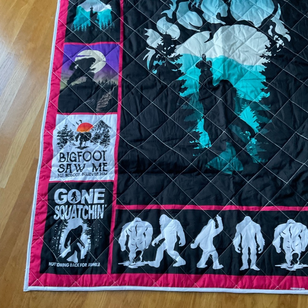 Bigfoot Themed Throw Blanket - Picture 4 of 6